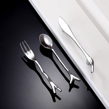 Spoon Fork Knife Design Modern Kitchen Cabinet Handles Chrome Zinc alloy Cupboard Wardrobe Drawer Pull Handle Furniture Knob
Spoon Fork Knife Design Modern Kitchen Cabinet Handles Chrome Zinc alloy Cupboard Wardrobe Drawer Pull Handle Furniture Knob