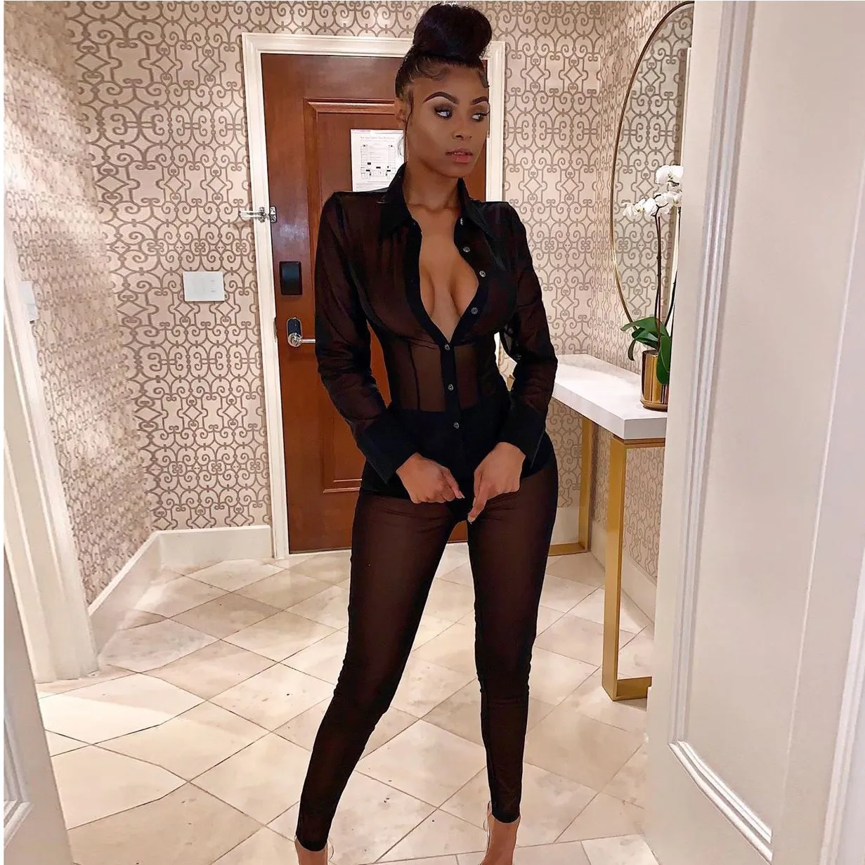 Summer Women Two Piece Set Pant Set Turn-Down Collar Sexy Top Party Tracksuit Clothes Elegant Streetwear
Summer Women Two Piece Set Pant Set Turn-Down Collar Sexy Top Party Tracksuit Clothes Elegant Streetwear