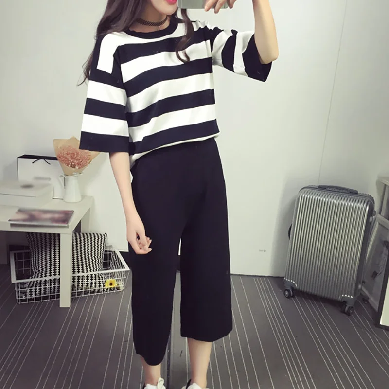 2 Pcs/Set Womens Tracksuit Fashion Striped T Shirt and Pants Female Cotton Casual Pants Suits Set Summer Outfits
2 Pcs/Set Womens Tracksuit Fashion Striped T Shirt and Pants Female Cotton Casual Pants Suits Set Summer Outfits