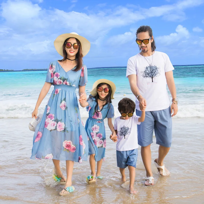 Beach dress 2019 new summer dress leisure seaside vacation mother and daughter chiffon dress short sleeve suit family dress
Beach dress 2019 new summer dress leisure seaside vacation mother and daughter chiffon dress short sleeve suit family dress