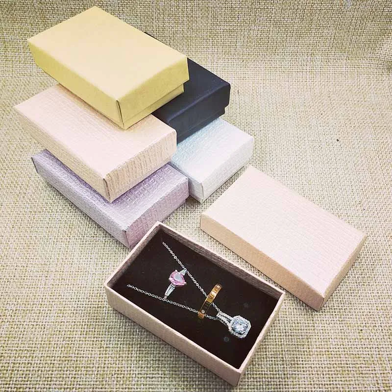 2018New 12pcs/lot Kraft Necklace Earrings Ring Jewelry Box 8.2x5CMBlack Sponge s Gift Boxes Jewelery Accessories Packaging
2018New 12pcs/lot Kraft Necklace Earrings Ring Jewelry Box 8.2x5CMBlack Sponge s Gift Boxes Jewelery Accessories Packaging