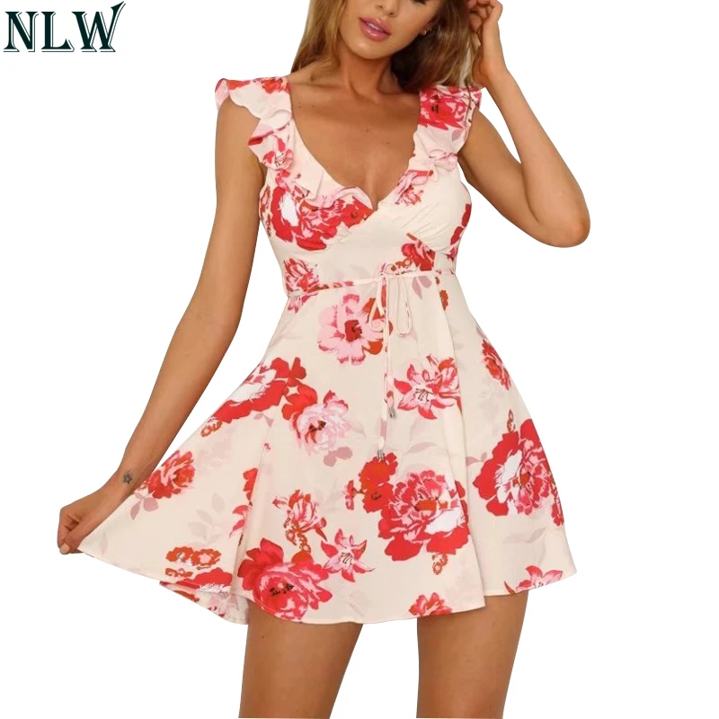 NLW Ruffles V Neck Mini Floral Print Dress 2018 Summer Women Sexy Boho Short Beach Dress Backless Butterfly Sleeve High waist
NLW Ruffles V Neck Mini Floral Print Dress 2018 Summer Women Sexy Boho Short Beach Dress Backless Butterfly Sleeve High waist