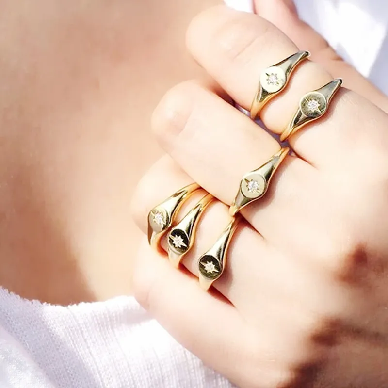 Classic gold color engagement ring 2019 new design engraved star with single cz stone minimal delicate finger women jewelry gift
Classic gold color engagement ring 2019 new design engraved star with single cz stone minimal delicate finger women jewelry gift