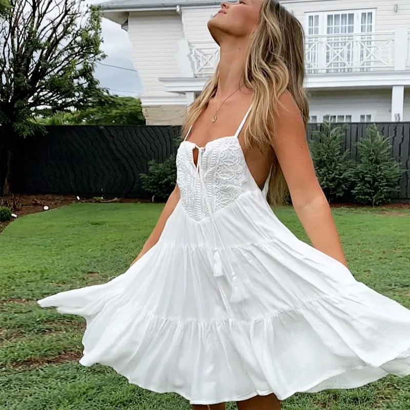 Strapless Sexy Summer Women Dress White V Neck Lace Splicing Bandage Sleeveless Ruffles Dress Ball Gown Vacation Casual Dresses
Strapless Sexy Summer Women Dress White V Neck Lace Splicing Bandage Sleeveless Ruffles Dress Ball Gown Vacation Casual Dresses