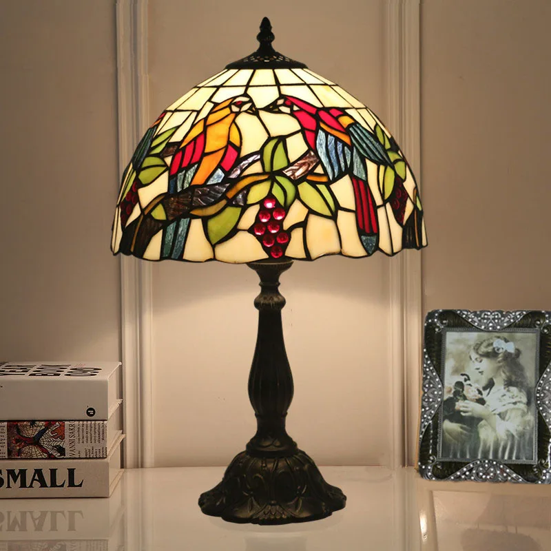 Vintage Energy Saving LED Glass Lampshade with Birds Table Lamps European Style Art Table Light For Bed Room Bar Desk Lighting
Vintage Energy Saving LED Glass Lampshade with Birds Table Lamps European Style Art Table Light For Bed Room Bar Desk Lighting