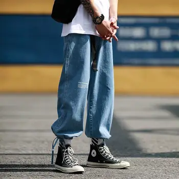 Wholesale 2020 Spring autumn Denim ribbon waist hip hop street dance jeans male straight loose wild teenagers boys pants
Wholesale 2020 Spring autumn Denim ribbon waist hip hop street dance jeans male straight loose wild teenagers boys pants