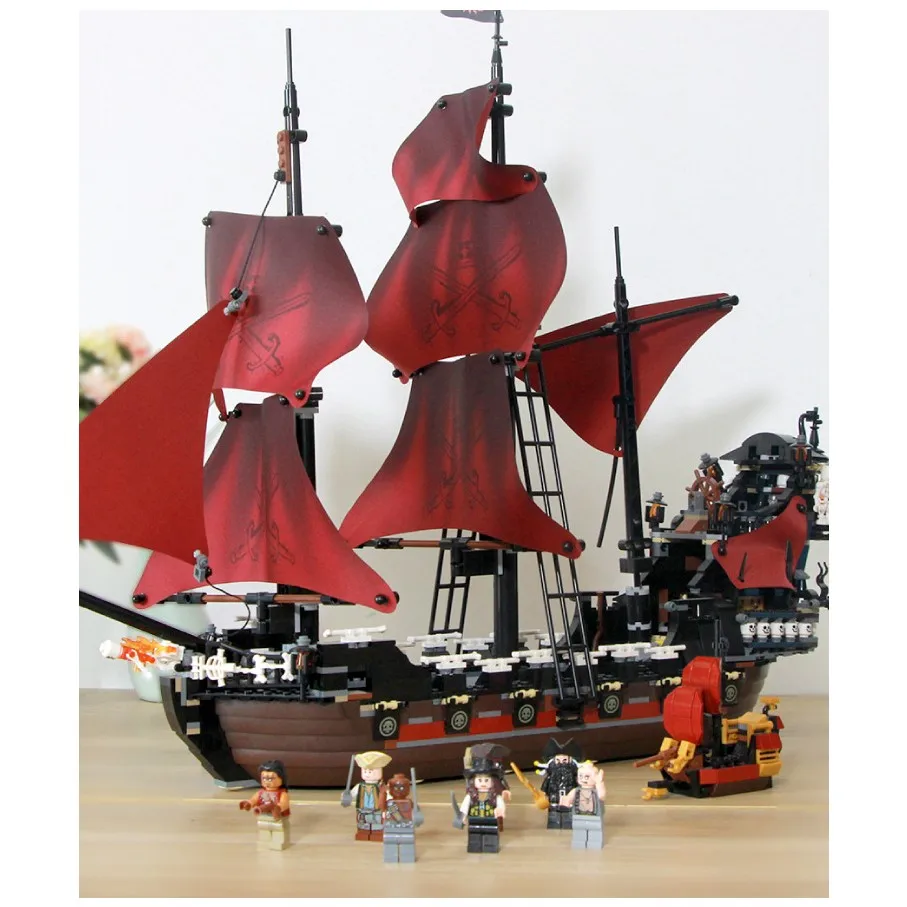 1097PCS Assembler DIY Anne Ship Pirates of Caribbean Model Building Blocks Toys for children Educational Model Bricks
1097PCS Assembler DIY Anne Ship Pirates of Caribbean Model Building Blocks Toys for children Educational Model Bricks