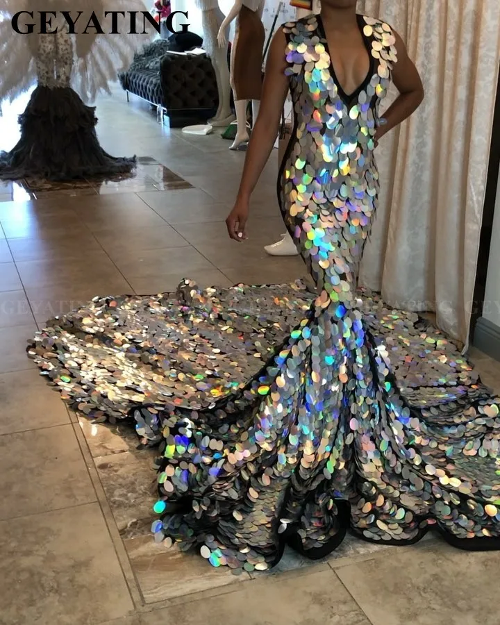 Luxury Long Train Silver Mermaid Prom Dress for Black Girls 2019 Sparkly Sequin V-Neck African Formal Evening Dresses Plus Size
Luxury Long Train Silver Mermaid Prom Dress for Black Girls 2019 Sparkly Sequin V-Neck African Formal Evening Dresses Plus Size
