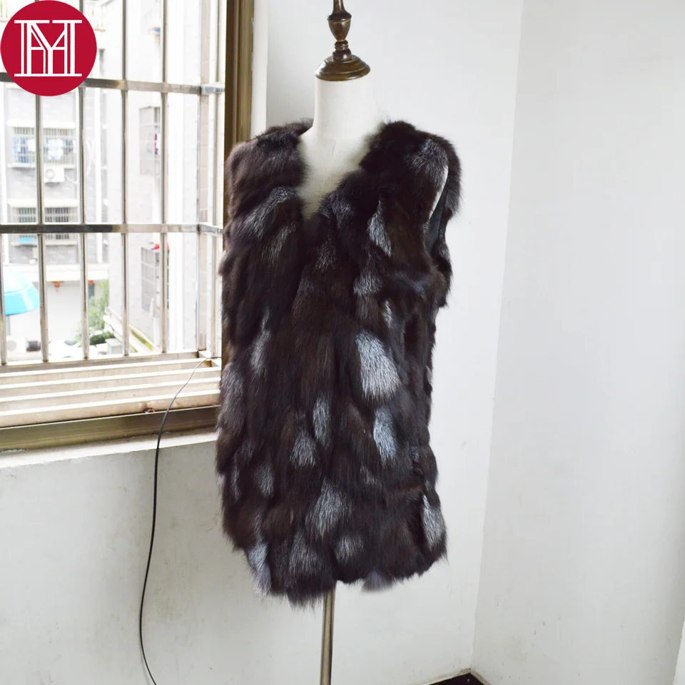 2017 hot sale women real fox fur vest fashion lady 100% natural silver fox fur coat gilet brand winter genuine fox fur waistcoat
2017 hot sale women real fox fur vest fashion lady 100% natural silver fox fur coat gilet brand winter genuine fox fur waistcoat