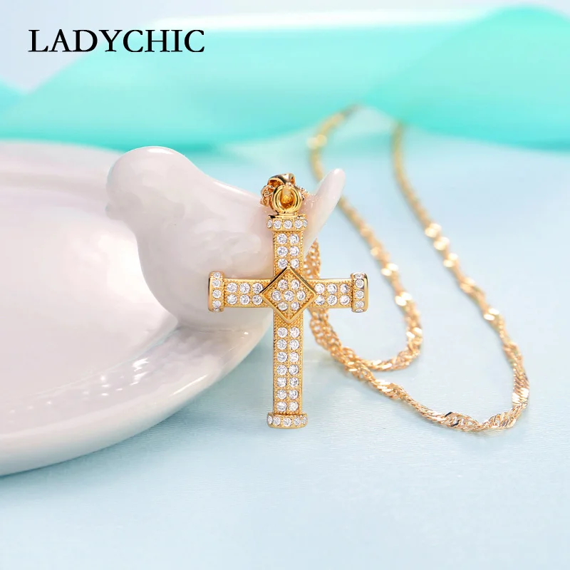 LADYCHIC Gold Cross Pendant Necklaces for Woman Micro Paved Cubic Zircon Christian Jesus Jewelry Accessories Wholesale LN1131
LADYCHIC Gold Cross Pendant Necklaces for Woman Micro Paved Cubic Zircon Christian Jesus Jewelry Accessories Wholesale LN1131