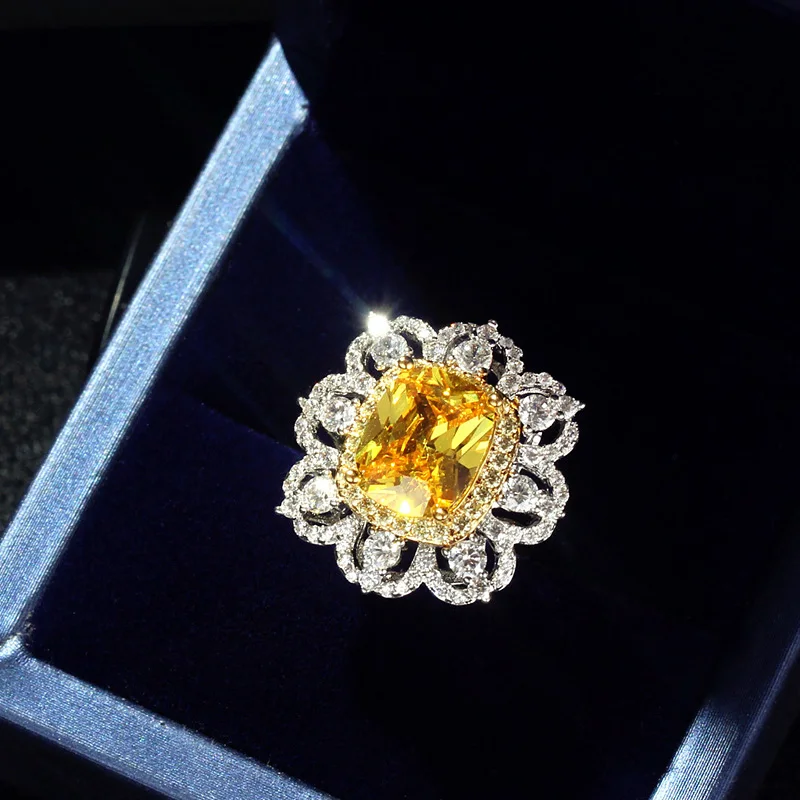 Fashion Women Hollow Out Flower Lace Big Geometric Square Yellow Crystal Rings Jewelry Ornament High Grade Cubic Zirconia Gifts
Fashion Women Hollow Out Flower Lace Big Geometric Square Yellow Crystal Rings Jewelry Ornament High Grade Cubic Zirconia Gifts