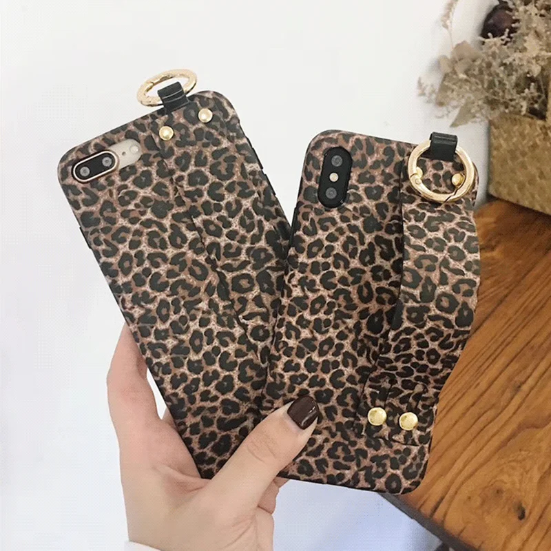 Leopard Patterned Case For iPhone X XR 6 6S 7 8 Plus Cover Anti-knock Back Cover With Hand Strap For iPhone XS Max Fitted Case
Leopard Patterned Case For iPhone X XR 6 6S 7 8 Plus Cover Anti-knock Back Cover With Hand Strap For iPhone XS Max Fitted Case