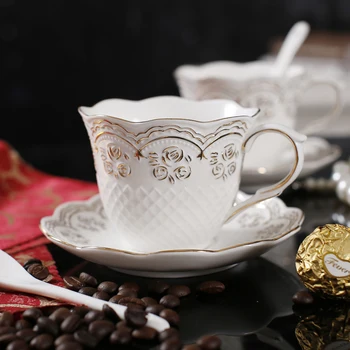 Best Elegance Bone China Ceramic White Phnom Penh Design Gold Stroke Coffee Cup Dish Suit English Style Teacup Saucer Set Xicara
Best Elegance Bone China Ceramic White Phnom Penh Design Gold Stroke Coffee Cup Dish Suit English Style Teacup Saucer Set Xicara