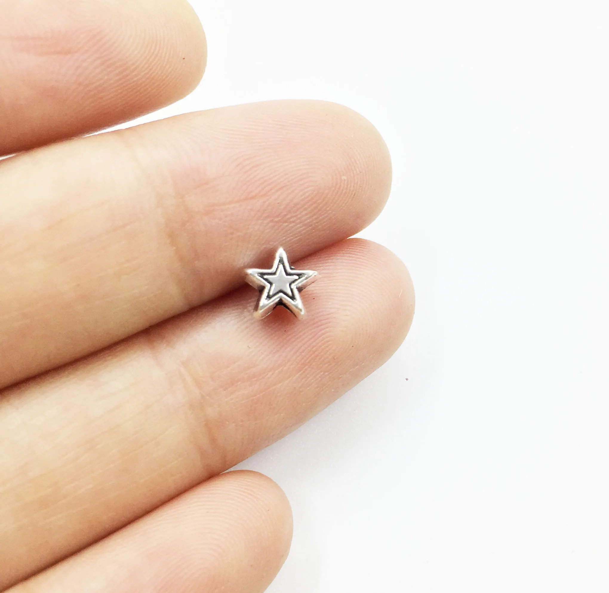 Eruifa 30pcs 6mm Star Spacer Beads Zinc alloy Jewelry DIY Handmade Bracelet Necklace Earring
Eruifa 30pcs 6mm Star Spacer Beads Zinc alloy Jewelry DIY Handmade Bracelet Necklace Earring
