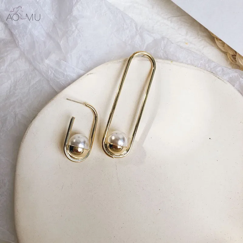 AOMU Minimalist Metallic Gold Paper Clip Pearl Asymmetric Design Drop Earrings for Women Dangle Gifts Party Wedding Jewelry
AOMU Minimalist Metallic Gold Paper Clip Pearl Asymmetric Design Drop Earrings for Women Dangle Gifts Party Wedding Jewelry