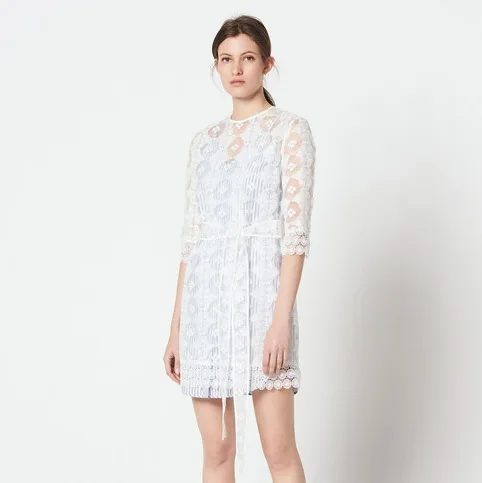 Vintage style souble lace flower embroidery white dress 2018 spring and summer new fashion hollow out high quality lace dress
Vintage style souble lace flower embroidery white dress 2018 spring and summer new fashion hollow out high quality lace dress