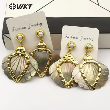 WT-E500 Natural black sea shell earrings with small pearl fan shape golden decorative surface romantic ladies earrings jewelry
WT-E500 Natural black sea shell earrings with small pearl fan shape golden decorative surface romantic ladies earrings jewelry
