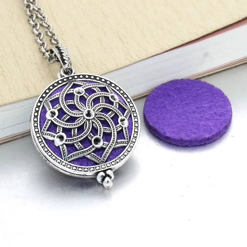 Hollow Necklace Aromatherapy Locket Essential Oils Diffuser Locket Necklace Perfume Pendant Dream Catcher Necklace 031216
Hollow Necklace Aromatherapy Locket Essential Oils Diffuser Locket Necklace Perfume Pendant Dream Catcher Necklace 031216