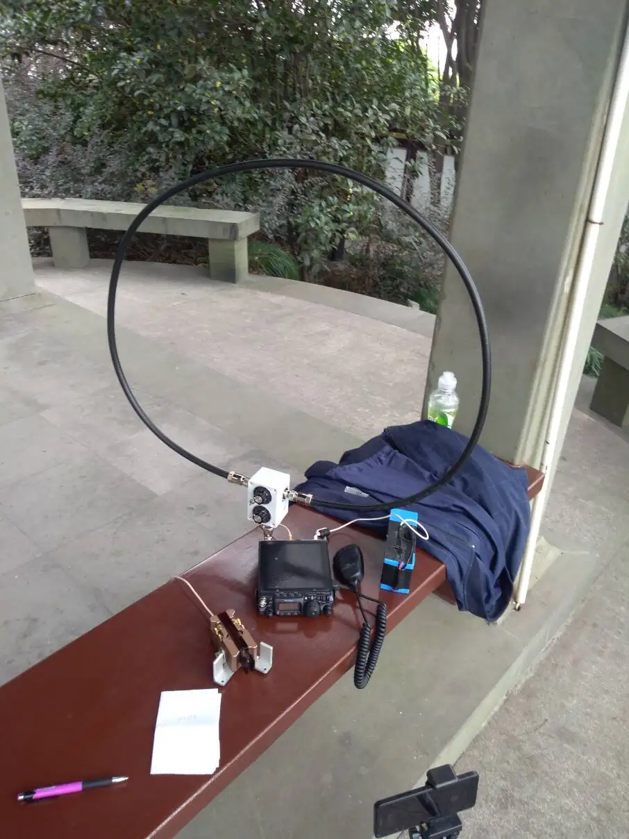 QRP portable small loop antenna shortwave antenna shortwave radio walkie talkie radio antenna
QRP portable small loop antenna shortwave antenna shortwave radio walkie talkie radio antenna