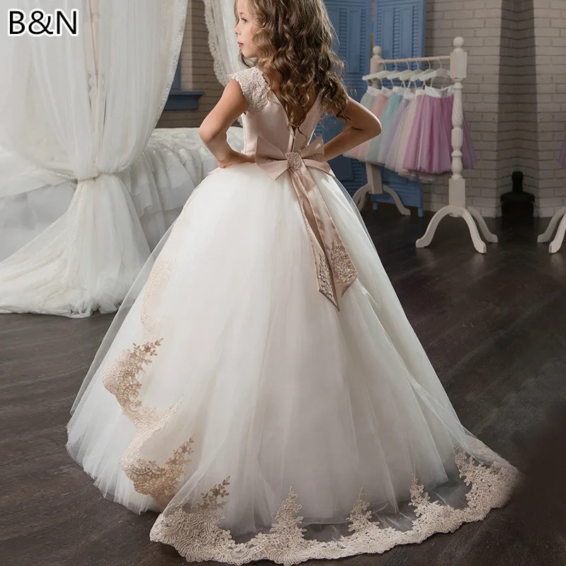 2019 New Children's Wedding Dress Flower Girl Dresses Performance Piano Birthday Party Banquet Ball Gown White
2019 New Children's Wedding Dress Flower Girl Dresses Performance Piano Birthday Party Banquet Ball Gown White