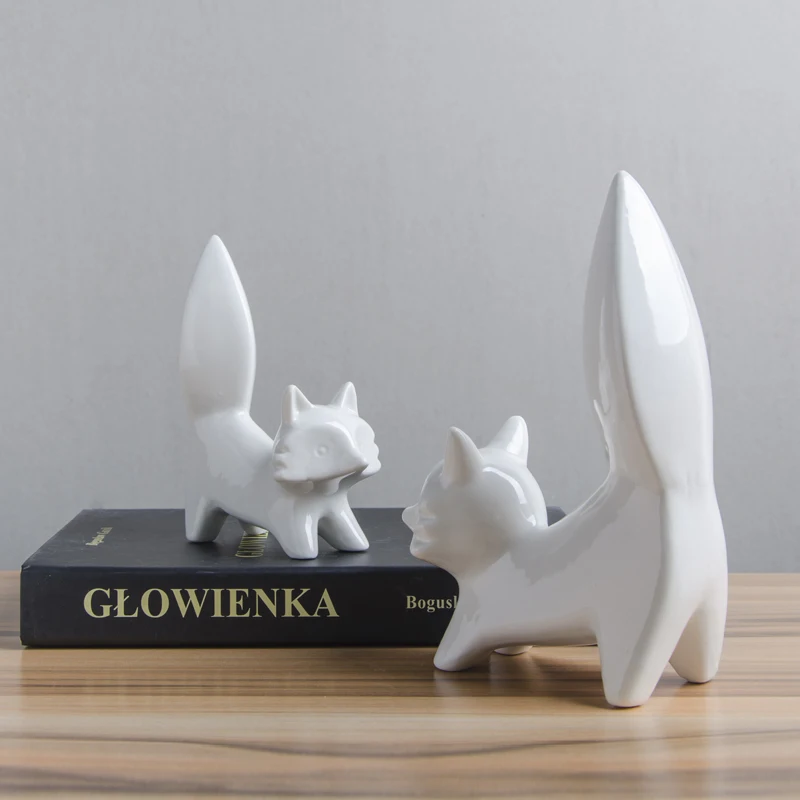 Hot Sell Ceramic Fox Home Decoration Creative Birthday Gift TV Cabinet Office Desktop Personality Small Animal Decoration
Hot Sell Ceramic Fox Home Decoration Creative Birthday Gift TV Cabinet Office Desktop Personality Small Animal Decoration