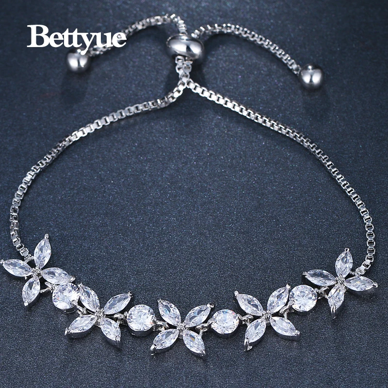 Bettyue Fashion Delicate New Arrival Shiny Bracelet Adjustable Size 3 Colors Bangles Chain CZ Jewelry For Women Party Gift
Bettyue Fashion Delicate New Arrival Shiny Bracelet Adjustable Size 3 Colors Bangles Chain CZ Jewelry For Women Party Gift