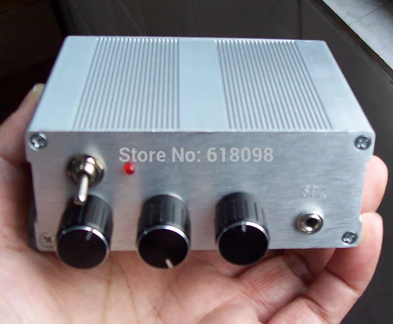 NEW 1PC Air band receiver finished,High sensitivity aviation radio + Aluminum shell
NEW 1PC Air band receiver finished,High sensitivity aviation radio + Aluminum shell