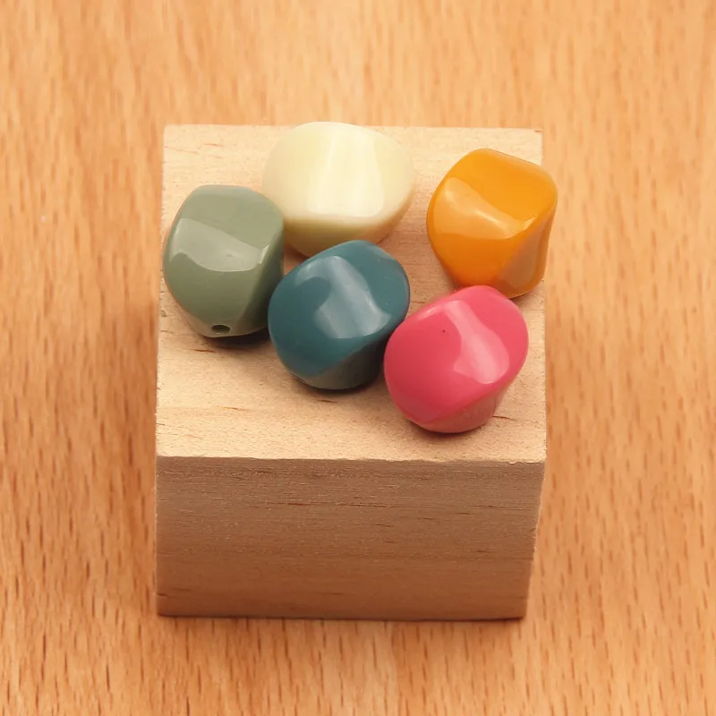 High Quality 100Pcs Irregular Shape Acrylic Beads For Jewelry Making Handmade Earring Pendant DIY Findings 15x12mm
High Quality 100Pcs Irregular Shape Acrylic Beads For Jewelry Making Handmade Earring Pendant DIY Findings 15x12mm
