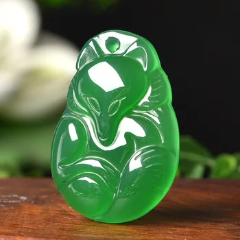 Natural authentic ice species green agate powder chalcedony fox small three jade pendant
Natural authentic ice species green agate powder chalcedony fox small three jade pendant