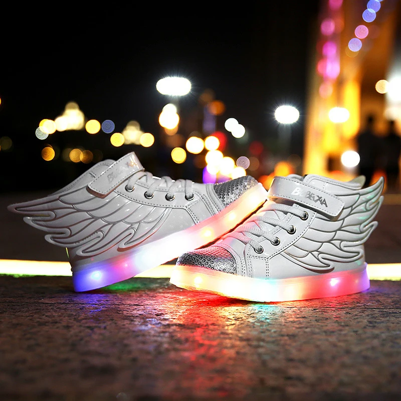 High Quality LED Luminous Shoes 4 Colors Wing shape sneakers kids shoes Best Gift for Boys/ Girls Student Walking Shoes
High Quality LED Luminous Shoes 4 Colors Wing shape sneakers kids shoes Best Gift for Boys/ Girls Student Walking Shoes