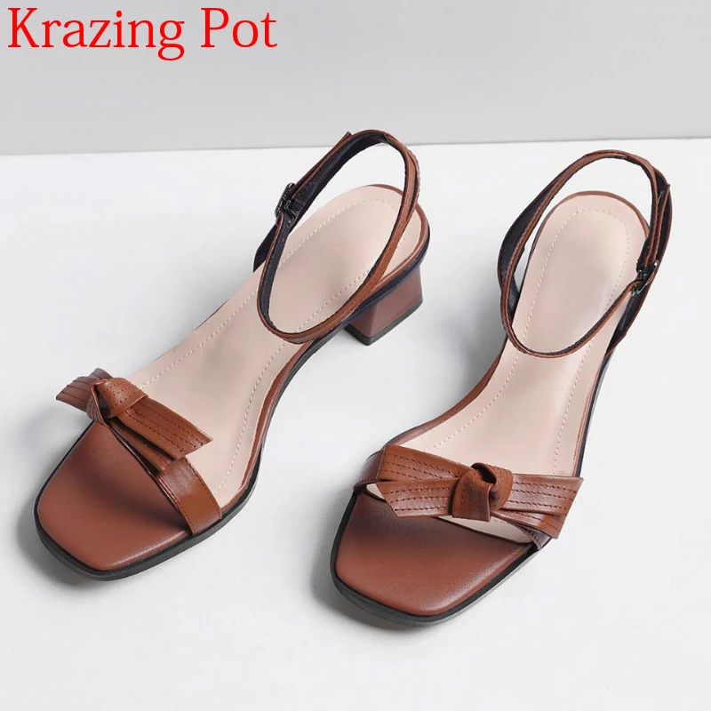 New Arrival Streetwear Recommend Genuine Leather Sandals for Women Bowtie Office Lady Med Heels School Ankle Strap Shoes L65
New Arrival Streetwear Recommend Genuine Leather Sandals for Women Bowtie Office Lady Med Heels School Ankle Strap Shoes L65