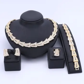 Dubai Gold Color Crystal Jewelry Set Brand Wedding Women Bridal Accessories Jewelry set Fashion African Beads Jewelry Set
Dubai Gold Color Crystal Jewelry Set Brand Wedding Women Bridal Accessories Jewelry set Fashion African Beads Jewelry Set
