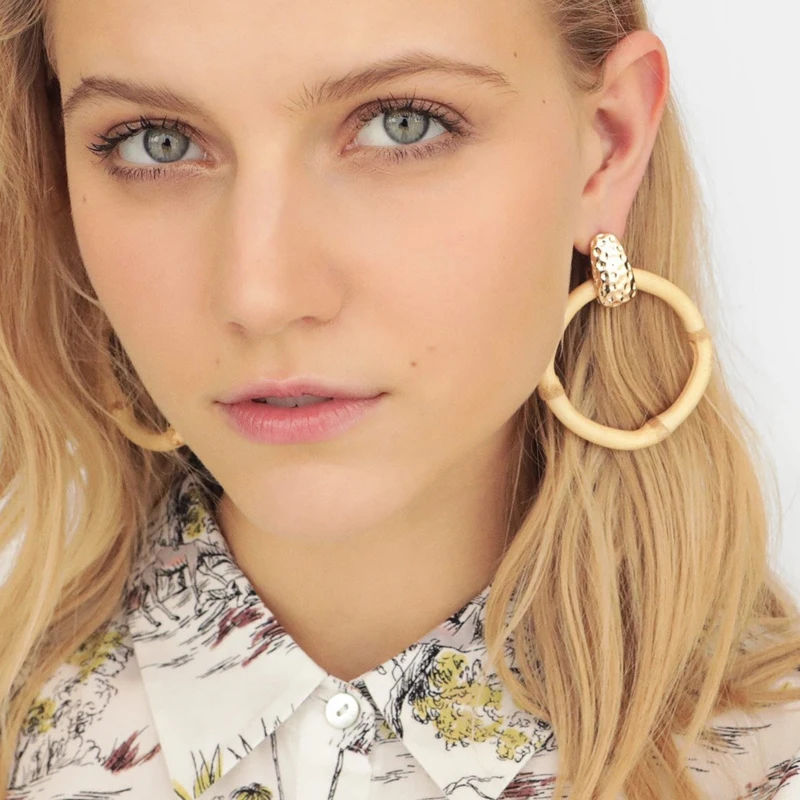 Ztech 2019 Newest Fashion Earrings For Women European Design Big Circle Stud Earrings Gift For Friend Statement Jewelry
Ztech 2019 Newest Fashion Earrings For Women European Design Big Circle Stud Earrings Gift For Friend Statement Jewelry