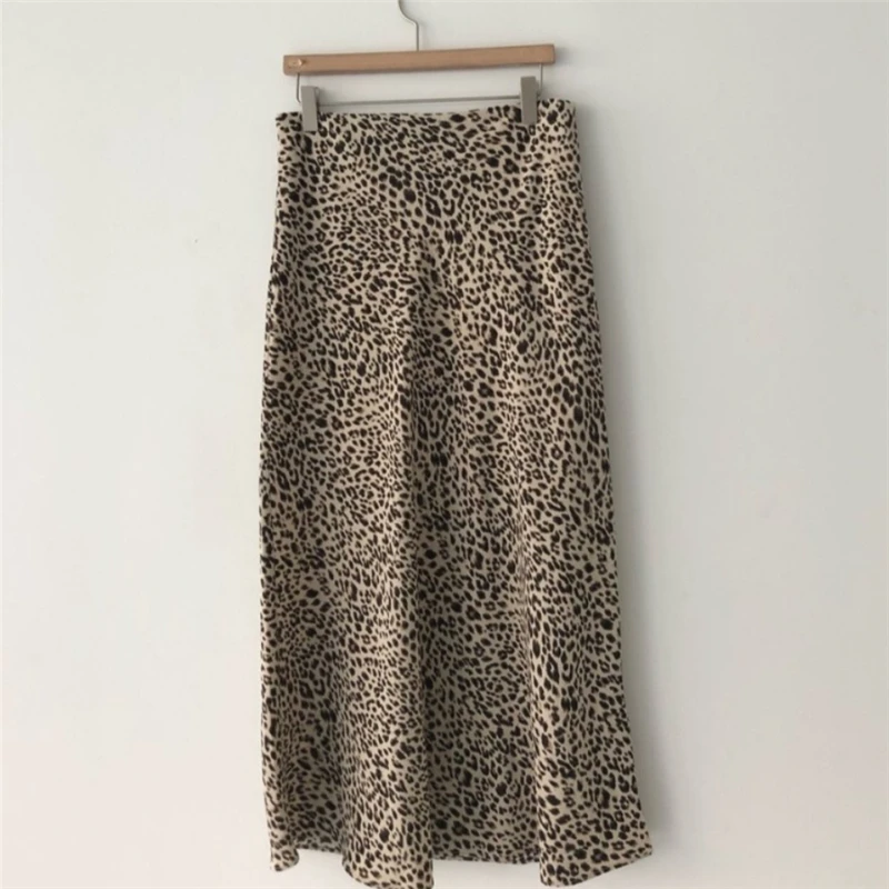 New Summer Womens High Waist Sexy Long Skirts Leopard Print Skirts Harajuku Streetwear A-line Skirt Plus Size
New Summer Womens High Waist Sexy Long Skirts Leopard Print Skirts Harajuku Streetwear A-line Skirt Plus Size