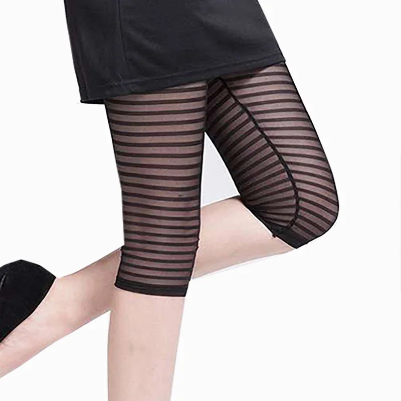 2018 New Women Leggings Elastic Slim Cropped High Waisted Summer fashion net lace lace seven points network pants thin sexy ice
2018 New Women Leggings Elastic Slim Cropped High Waisted Summer fashion net lace lace seven points network pants thin sexy ice