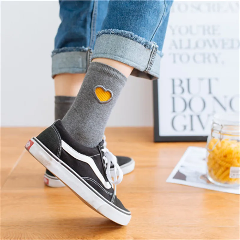 Japanese Fashion Cotton Hollow Love Tube Casual Black Socks for Women Harajuku Embroidery Heart Solid Color Socks for Female
Japanese Fashion Cotton Hollow Love Tube Casual Black Socks for Women Harajuku Embroidery Heart Solid Color Socks for Female