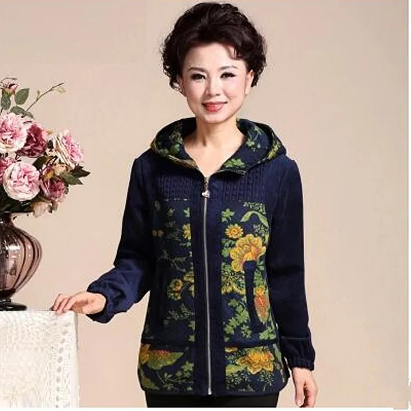 2017 brand high-quality autumn winter Middle Aged Womens Hooded Jackets Ladies Warm Soft Velevt Coats Mother Overcoats Plus Size
2017 brand high-quality autumn winter Middle Aged Womens Hooded Jackets Ladies Warm Soft Velevt Coats Mother Overcoats Plus Size