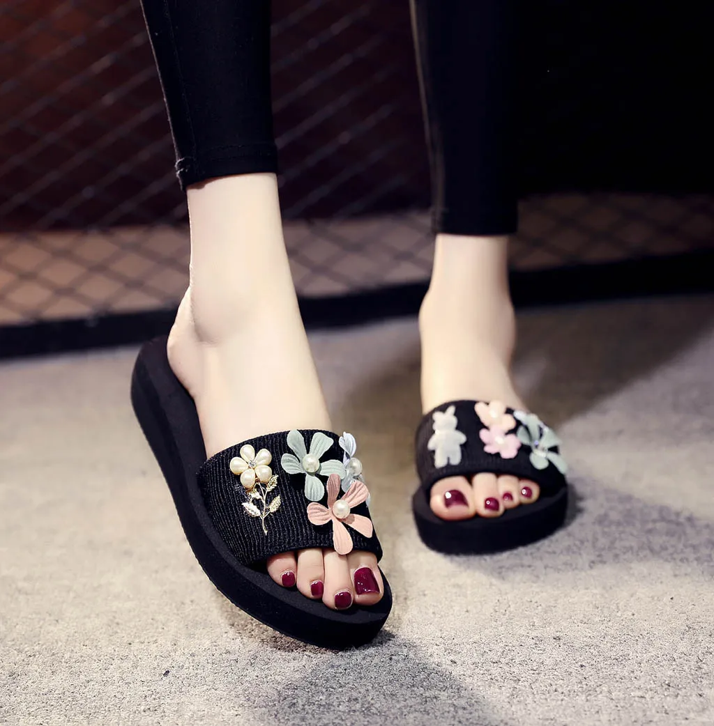 2019 Women's Slippers Beach Shoes Fashion Flowers Pearl Platform Sandals Outdoor Slippers Beach Shoes Flats Female shoes high
2019 Women's Slippers Beach Shoes Fashion Flowers Pearl Platform Sandals Outdoor Slippers Beach Shoes Flats Female shoes high