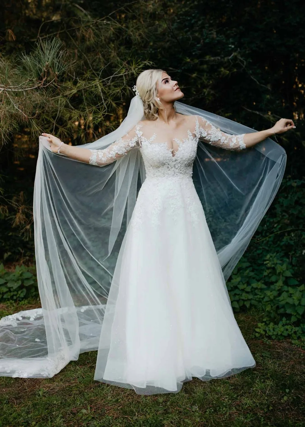 Custom Made Sheer Scoop A Line Three Quarter Sleeve Wedding Dress Lace Appliques Long Bridal Gown Vestido De Noiva
Custom Made Sheer Scoop A Line Three Quarter Sleeve Wedding Dress Lace Appliques Long Bridal Gown Vestido De Noiva