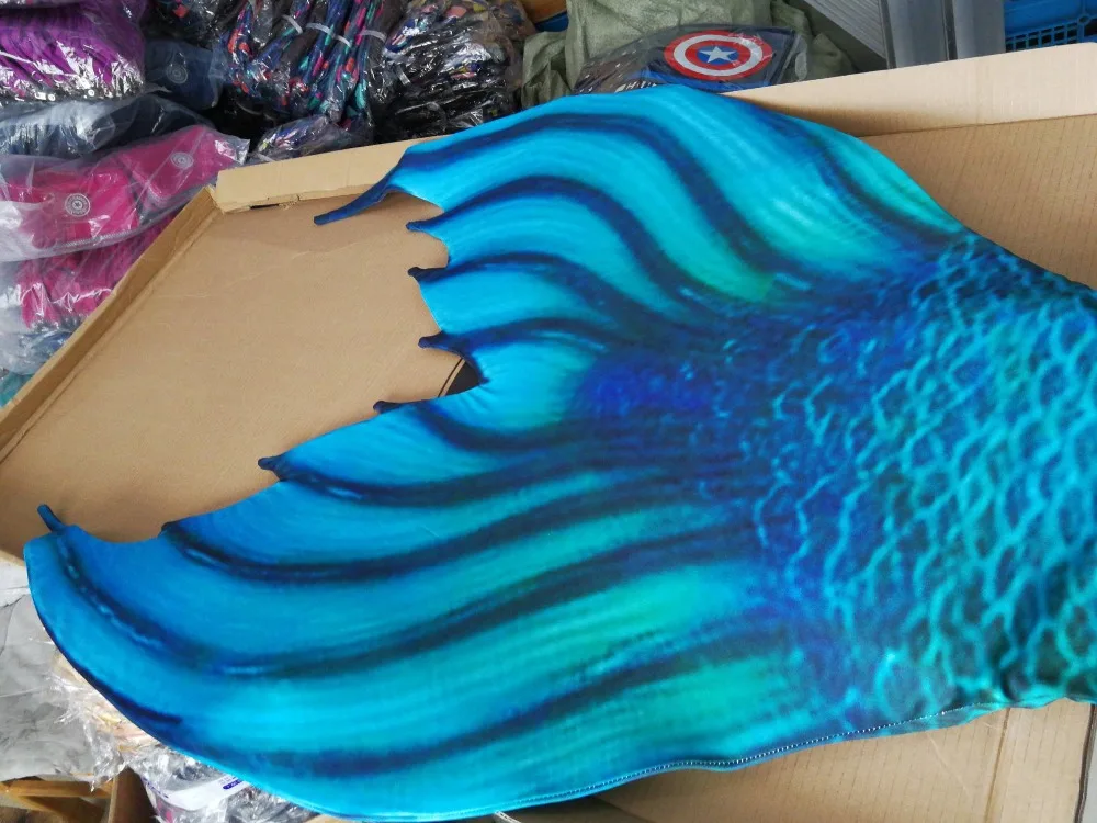 mermaid tail (2)
