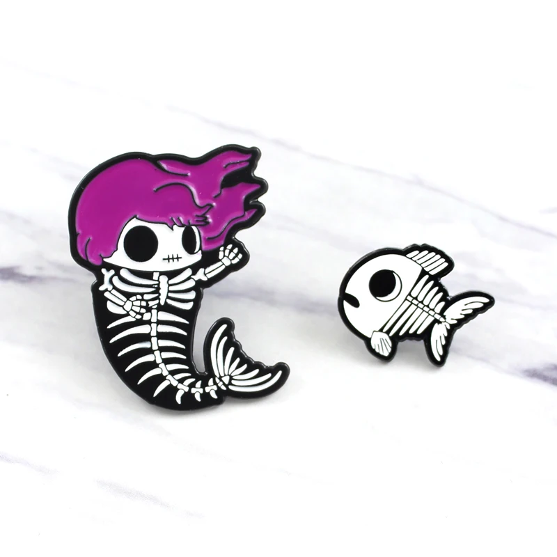 Halloween Skeleton Series Brooch Black Gown Ghost Skull Axe Fish Mermaid Bone Skull Coffin Enamel Pins
Halloween Skeleton Series Brooch Black Gown Ghost Skull Axe Fish Mermaid Bone Skull Coffin Enamel Pins