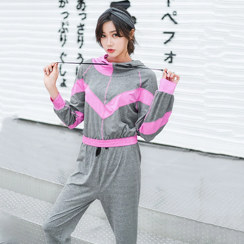 Seamless yoga clothes suit ladies fitness clothing sportswear ladies gym leggings push-ups sports suits running clothes sexy
Seamless yoga clothes suit ladies fitness clothing sportswear ladies gym leggings push-ups sports suits running clothes sexy