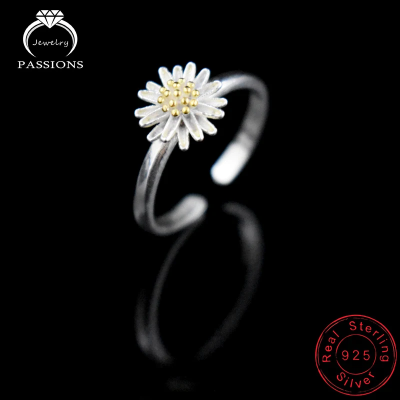 Hot Sale Vintage Styles Silver Plate Twist Weave Open Wide Adjustable Ring Yellow Daisy Pendant Rings For Women Bague Anillos
Hot Sale Vintage Styles Silver Plate Twist Weave Open Wide Adjustable Ring Yellow Daisy Pendant Rings For Women Bague Anillos