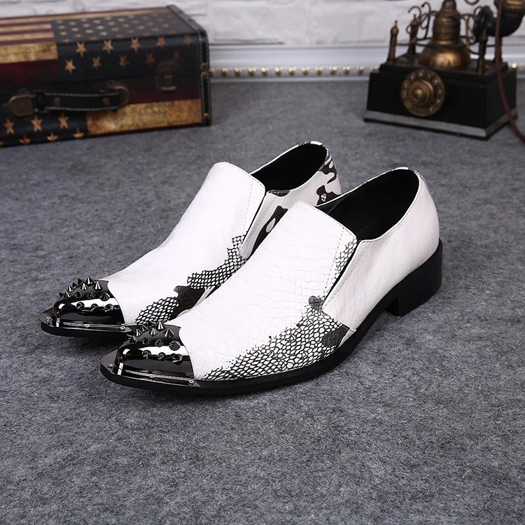 New Metal Pointed Rivet Men's White Leather Shoes Business Casual Wedding Men's Shoes
New Metal Pointed Rivet Men's White Leather Shoes Business Casual Wedding Men's Shoes