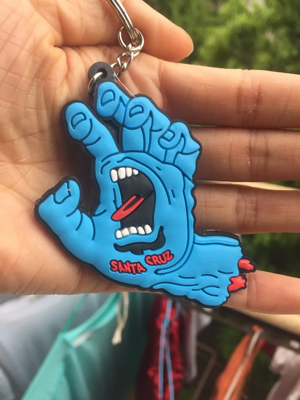 Santa Cruz keychain The Screaming Hand double sided key chain keychains gift for boys kids charm
Santa Cruz keychain The Screaming Hand double sided key chain keychains gift for boys kids charm
