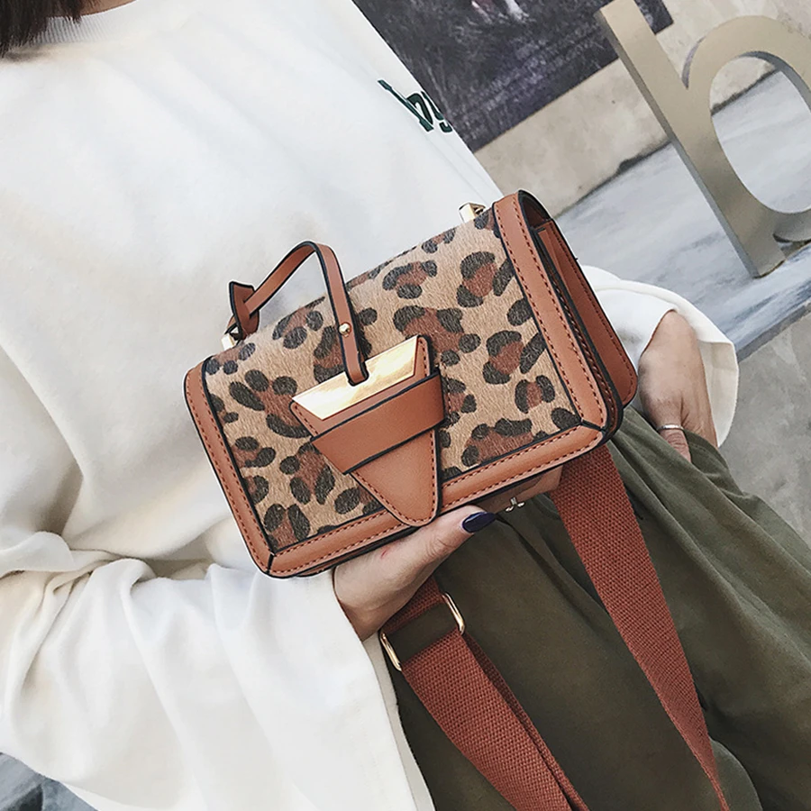Leopard Print Women Messenger Bag Geometric Lock Women Shoulder Bags Fashion Zebra Print PU Leather Girls Crossbody Bag 2018 New
Leopard Print Women Messenger Bag Geometric Lock Women Shoulder Bags Fashion Zebra Print PU Leather Girls Crossbody Bag 2018 New