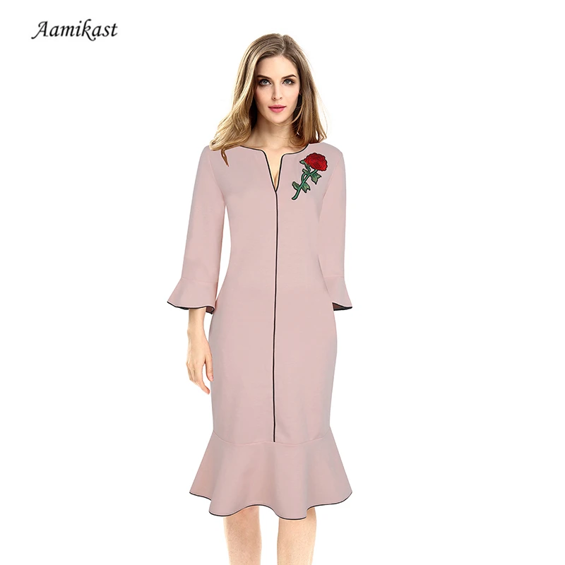 Women V-Neck Three Quarter Sleeve Ruffles Midi Dress Spring Autumn Career Female Elegant Bodycon Pencil Dress Party Dress
Women V-Neck Three Quarter Sleeve Ruffles Midi Dress Spring Autumn Career Female Elegant Bodycon Pencil Dress Party Dress
