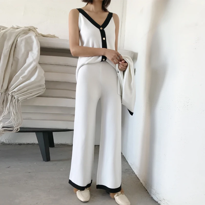 Runway Designer Women Tracksuit 3PC Pant Set Spring White Hit Color Knitted Cardigan Coat +V Neck Vest + Wide Leg Trousers Suits
Runway Designer Women Tracksuit 3PC Pant Set Spring White Hit Color Knitted Cardigan Coat +V Neck Vest + Wide Leg Trousers Suits