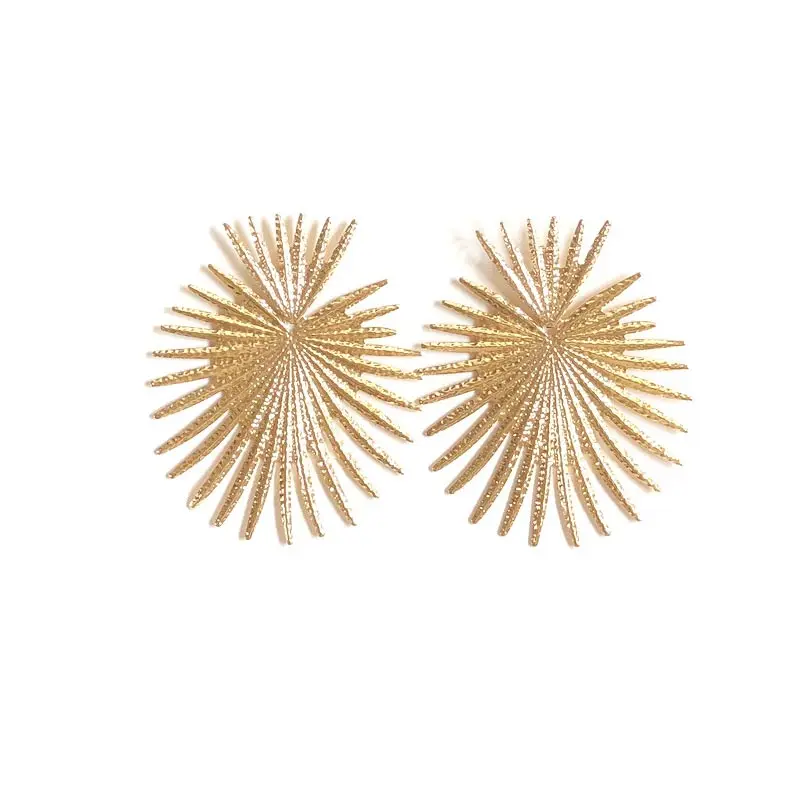 Exaggeration Metal Big Vintage Earrings for Women Gold Color 2019 Geometric Earrings Fashion Bohemian Statement Jewelry EB302
Exaggeration Metal Big Vintage Earrings for Women Gold Color 2019 Geometric Earrings Fashion Bohemian Statement Jewelry EB302