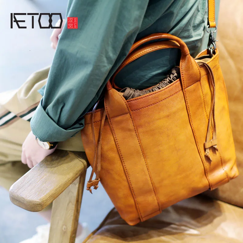 AETOO New shoulder bag female big bag vertical light and large capacity tote bag literary retro handbag Messenger bag
AETOO New shoulder bag female big bag vertical light and large capacity tote bag literary retro handbag Messenger bag